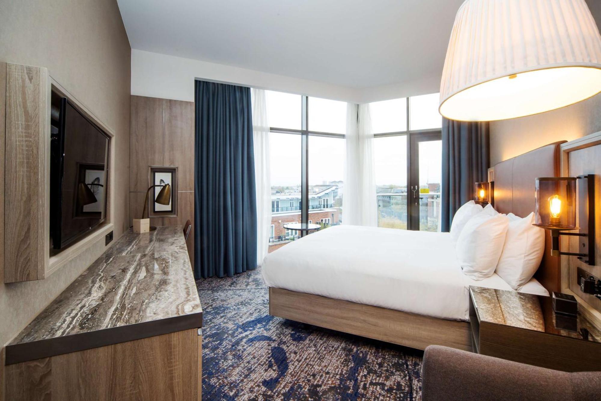 Doubletree By Hilton London Kingston Upon Thames Hotel